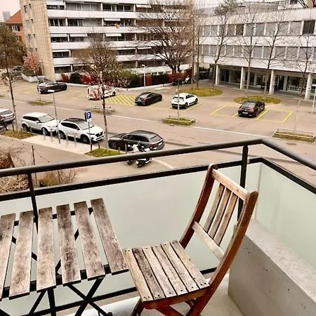 Beautiful 2 With Balcony In Center Downtown Hilda Apartment Zurich