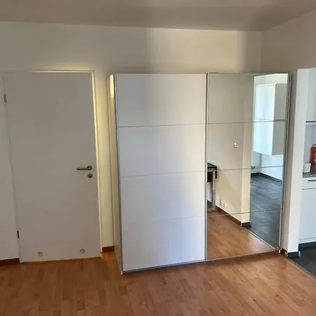 Beautiful 2 With Balcony In Center Downtown Hilda - Self Checkin Apartment *